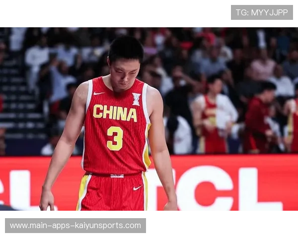 球队在比赛中以出色战术纪律控制对手攻势,球队纪律强调